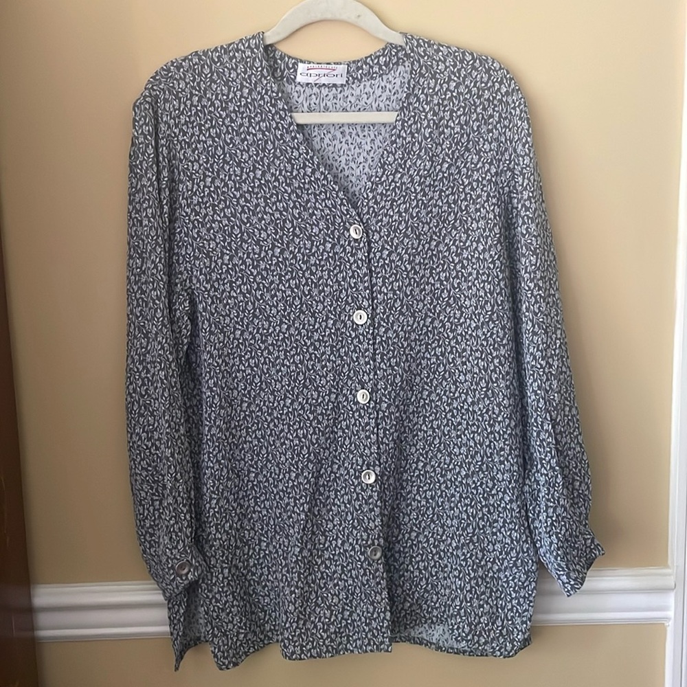 Apriori long sleeve button down floral shirt
